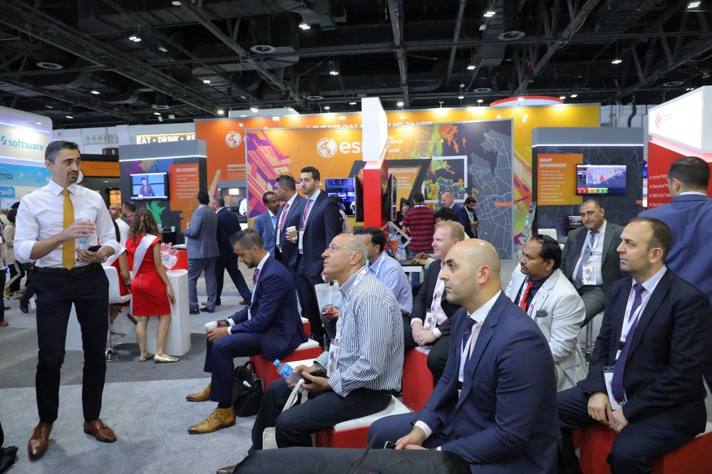 One of the five daily presentations held on our stand at the 38th GITEX Technology Week.