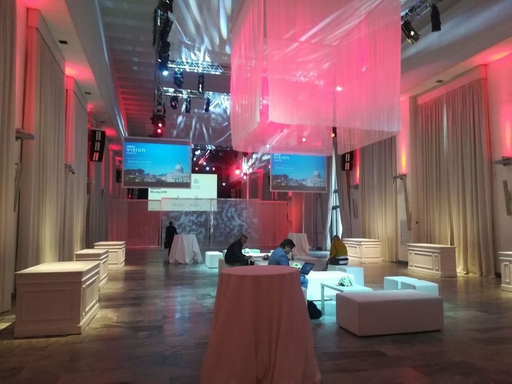Vision Solution Day Rome was hosted in this amazing venue - Spazio Novecento. Don't you agree?!