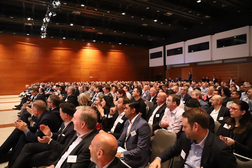 A full house for the EMEA Kick-Off event with over 500 attendees.